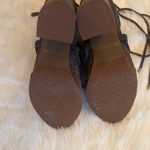 VERY VOLATILE LEATHER OPEN TOE BOOTIE - Picture 8 of 8